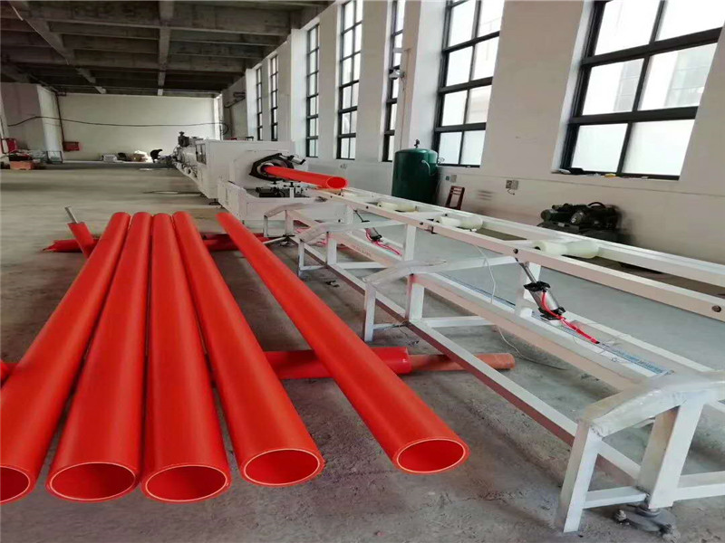 Линия по производству труб для подачи газа из полиэтилена
