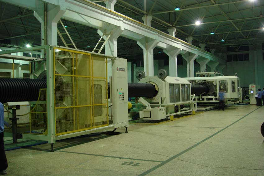PE PVC Double стенка гофрированная трубная машина